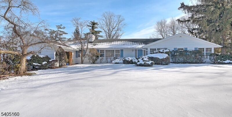Property Photo:  684 Longview Rd  NJ 07079 