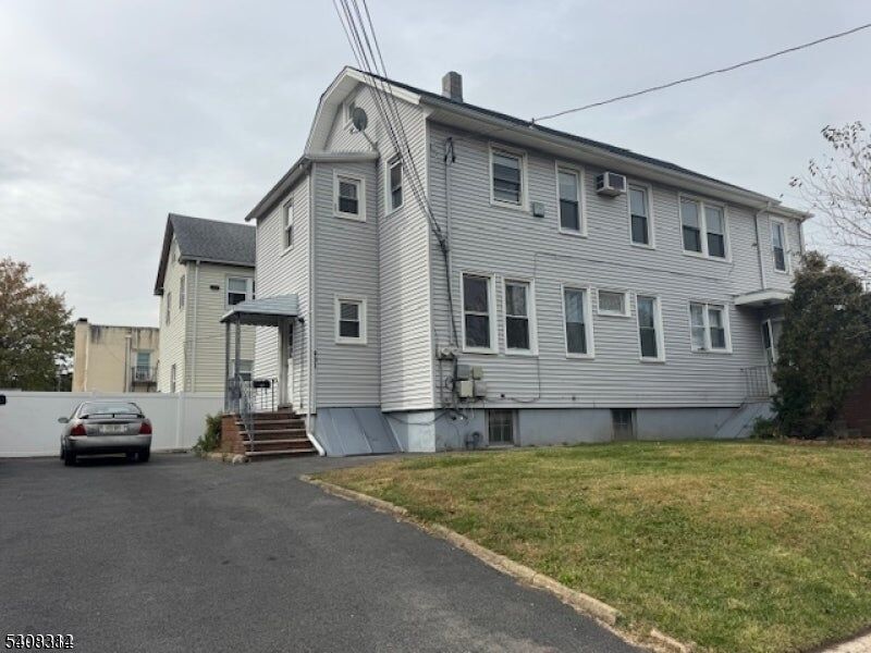 Property Photo:  211 W Saint Georges Ave  NJ 07036 