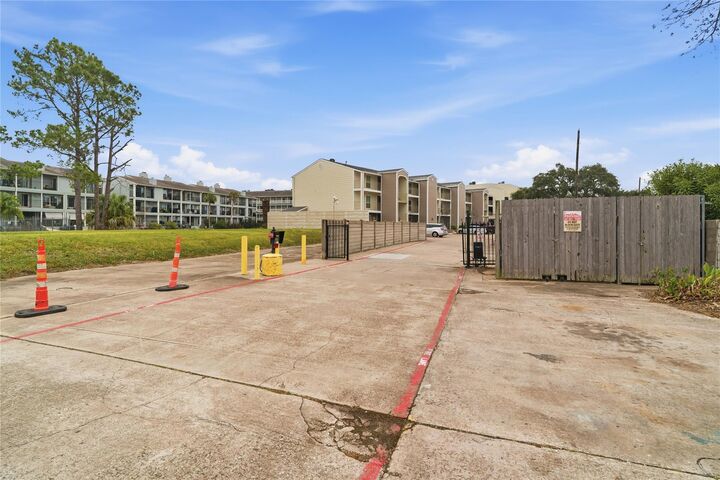 Property Photo:  208 Yacht Club Lane 208  TX 77586 