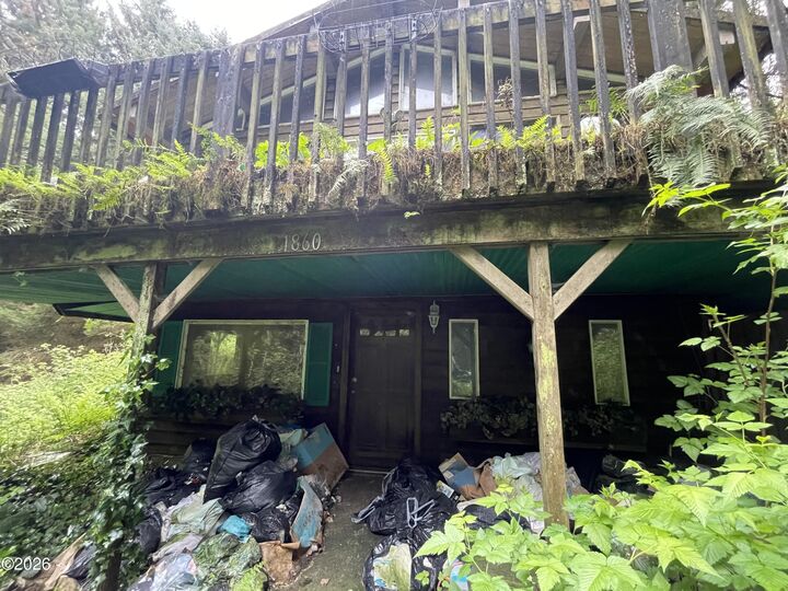 Property Photo:  1860 Cove Avenue  OR 97341 