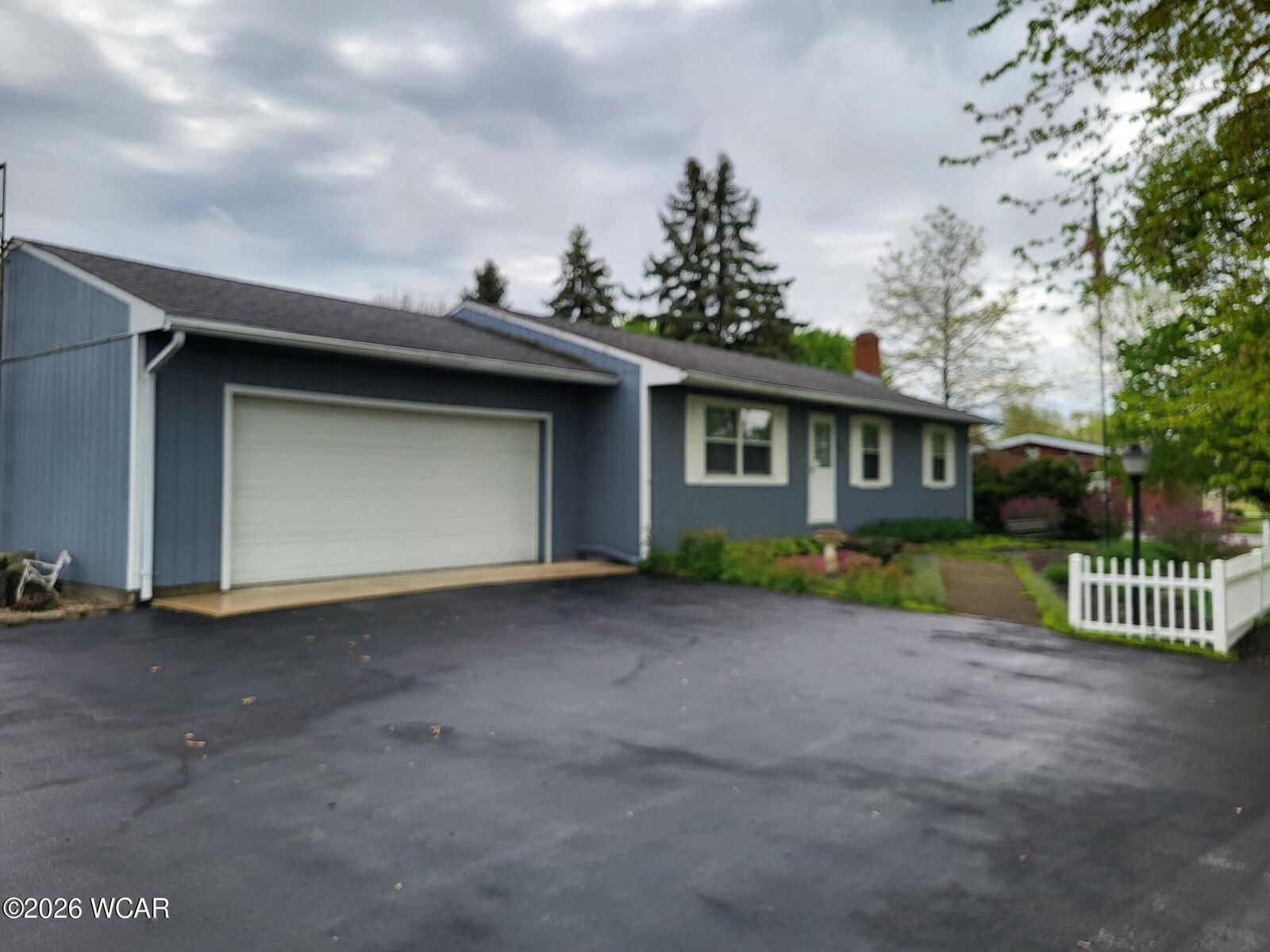Property Photo:  406 Wells Rd Road  OH 45843 