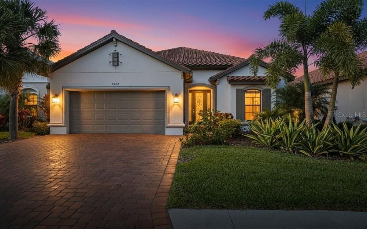 Property Photo:  5422 Morey Farms Loop  FL 34221 