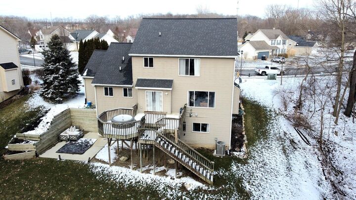 Property Photo: 214 Glenwood Circle MI 48158