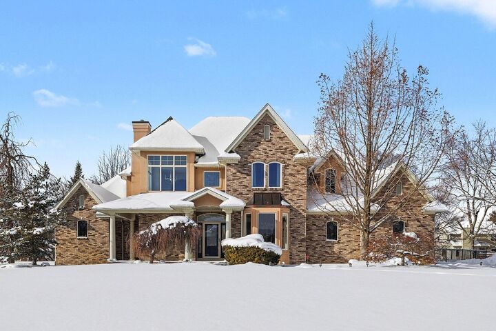 Property Photo:  318 Minges Hills Drive  MI 49015 