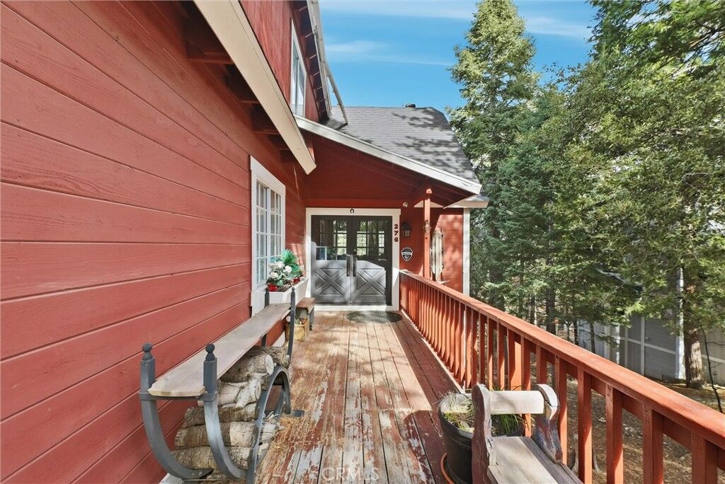 Property Photo:  26355 Walnut Hills Dr Aka 276 Augusta Court  CA 92352 