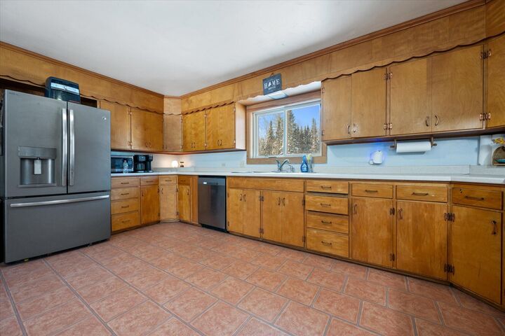 Property Photo: 440 Kirkland Road ME 04468