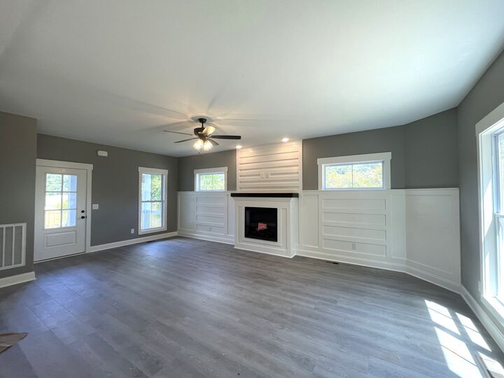 Property Photo:  713 Eva Agnes Avenue  TN 37042 