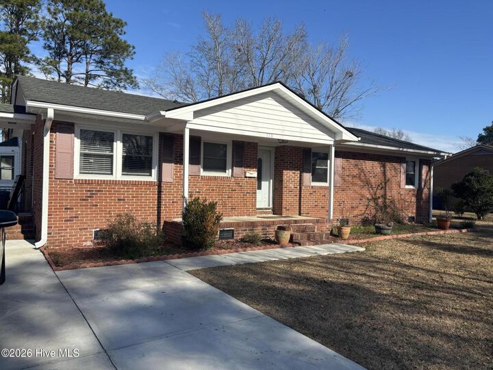 Property Photo:  110 Speight Street  NC 28532 