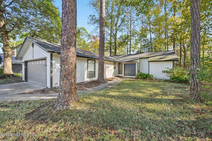Property Photo: 3138 Laurel Grove S FL 32223