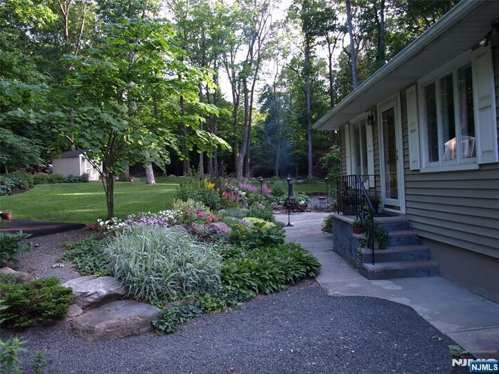 Property Photo:  40 Pawnee Avenue  NJ 07436 