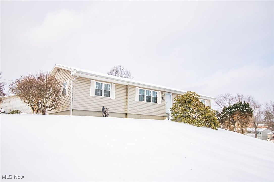 Property Photo:  26 Parmetta Circle  WV 26184 