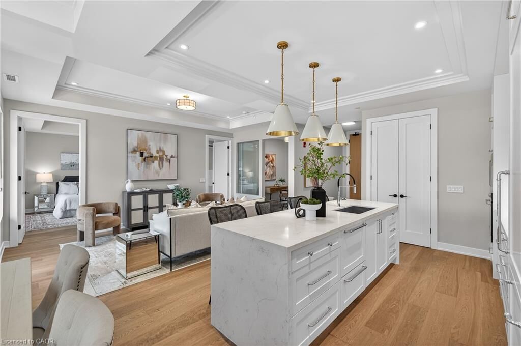 Property Photo:  123 Maurice Drive 401  ON L6K 2W6 