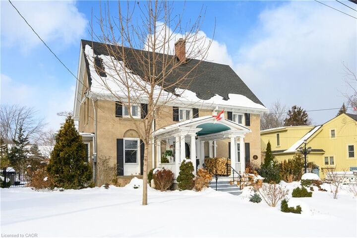 Property Photo:  14 Robinson Street S  ON L3M 3C4 