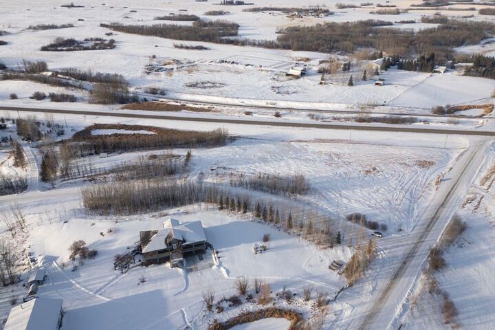 Property Photo:  46520 Range Road 213 102  AB T0C 0L0 