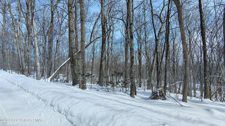 Property Photo: 73 Oak Lane PA 18472
