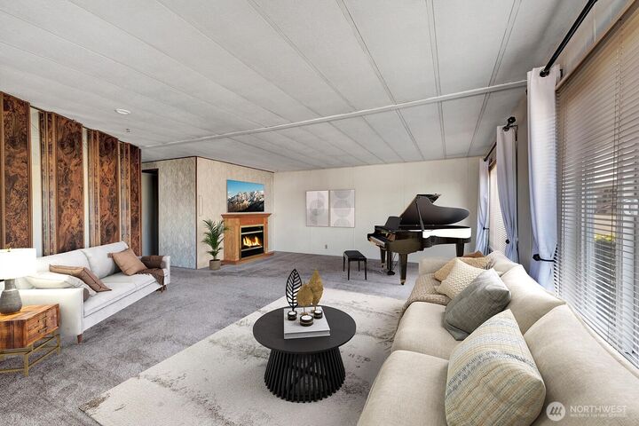 Property Photo:  2500  Alder Street 108  WA 98354 