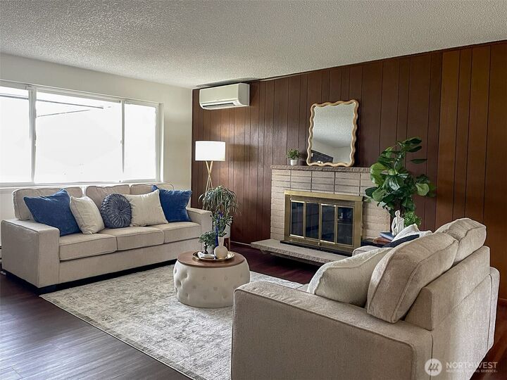 Property Photo:  28618  47th Place S  WA 98001 