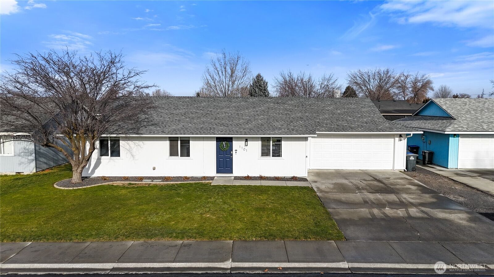 Property Photo:  1101 E Hayden Drive  WA 98837 