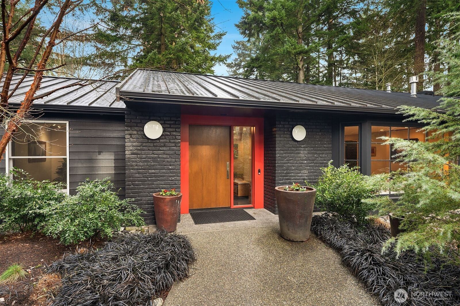 Property Photo:  7  Lewis Lane  WA 98040 