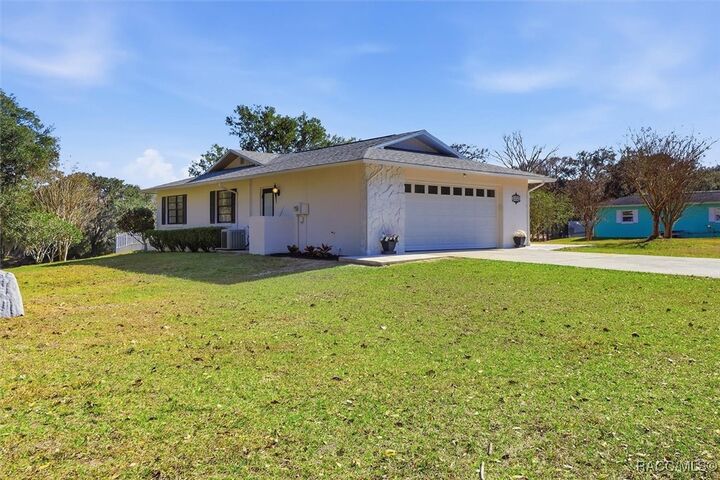 Property Photo:  5152 S Pointe Drive  FL 34452 