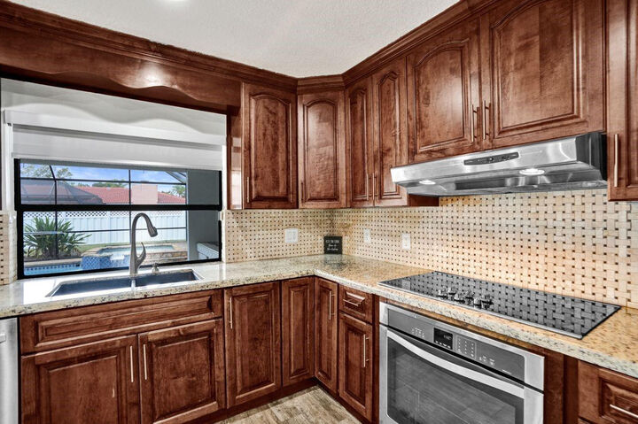 Property Photo:  326 NW 101st Terrace  FL 33071 