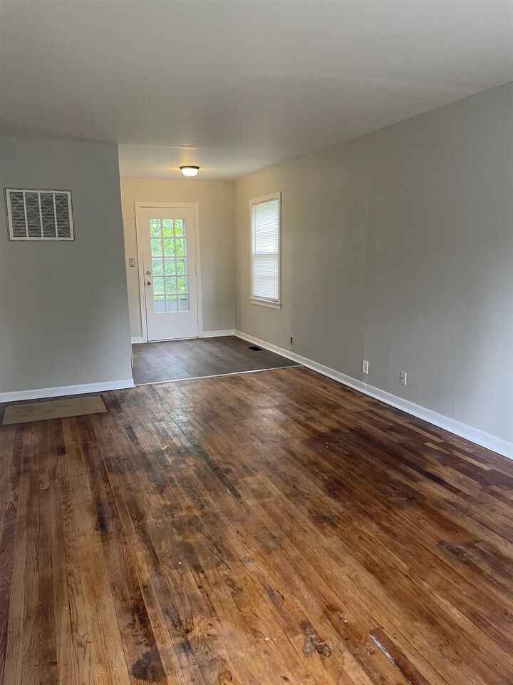 Property Photo:  1316 S Richmond Ave  KS 67213-1745 