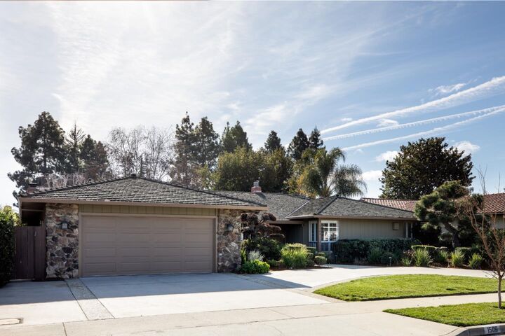 Property Photo: 1506 Robsheal Drive CA 95125