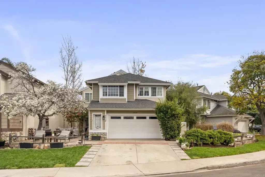 Property Photo:  6828 Caminito Sueno  CA 92009 