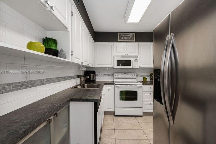 Property Photo: 17800 Atlantic Blvd 203 FL 33160