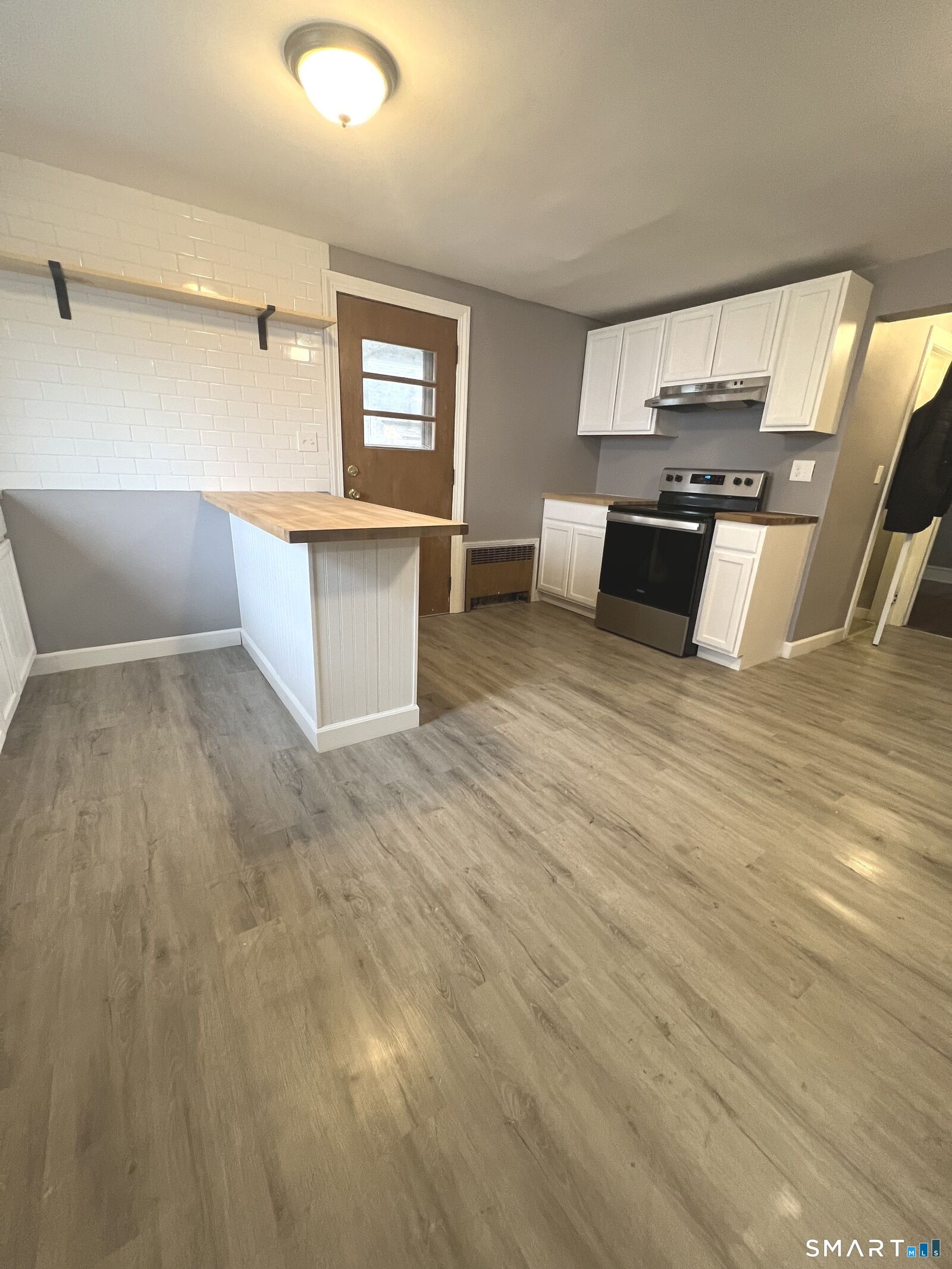 Property Photo:  24 Saint Johns Street  CT 06457 