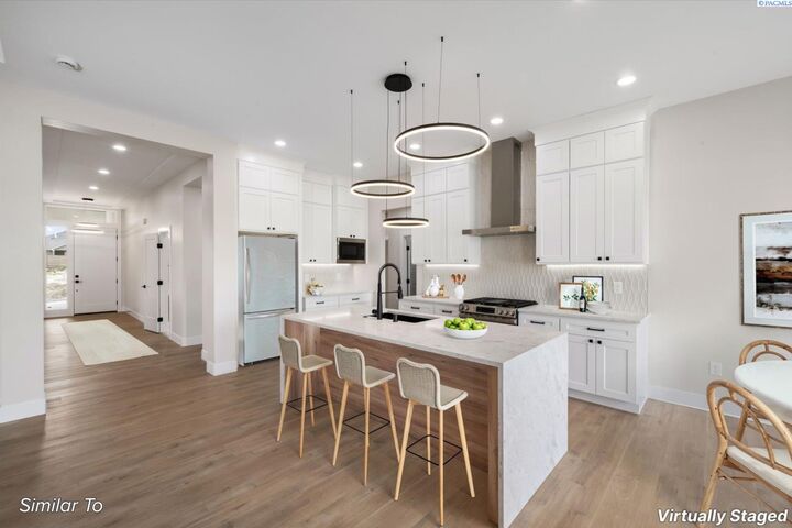 Property Photo: 3702 Allison Way 197 WA 99352