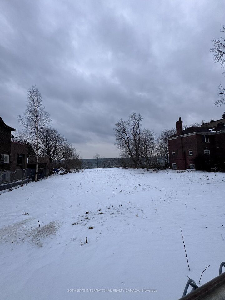 Property Photo: 2685 Lake Shore Boulevard W ON M8V 1G6
