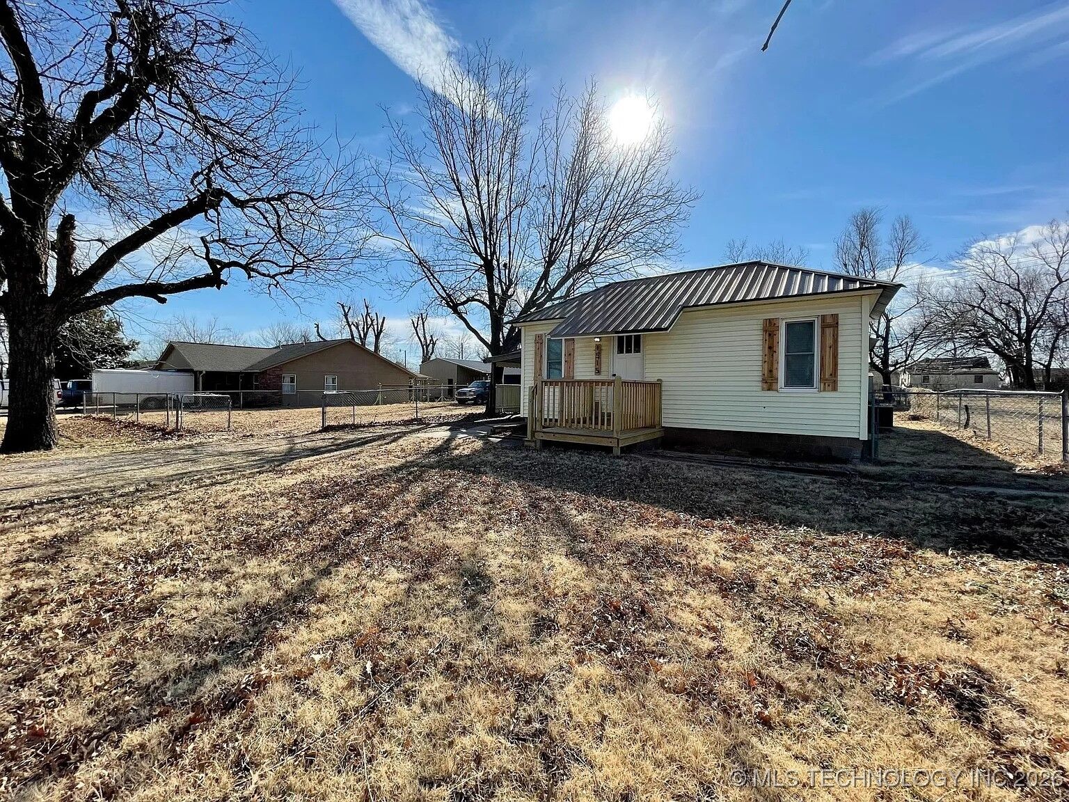 Property Photo: 1515 E Oak Street OK 74023