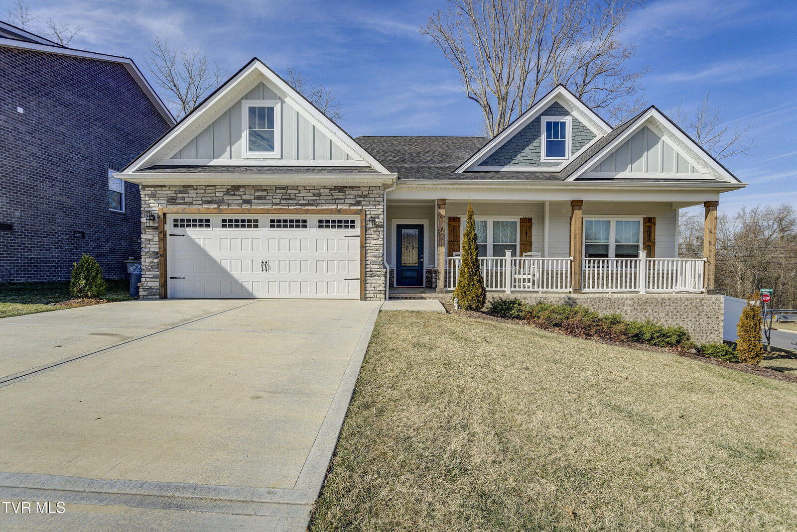 Property Photo:  702 Hunts Terrace Drive  TN 37663 