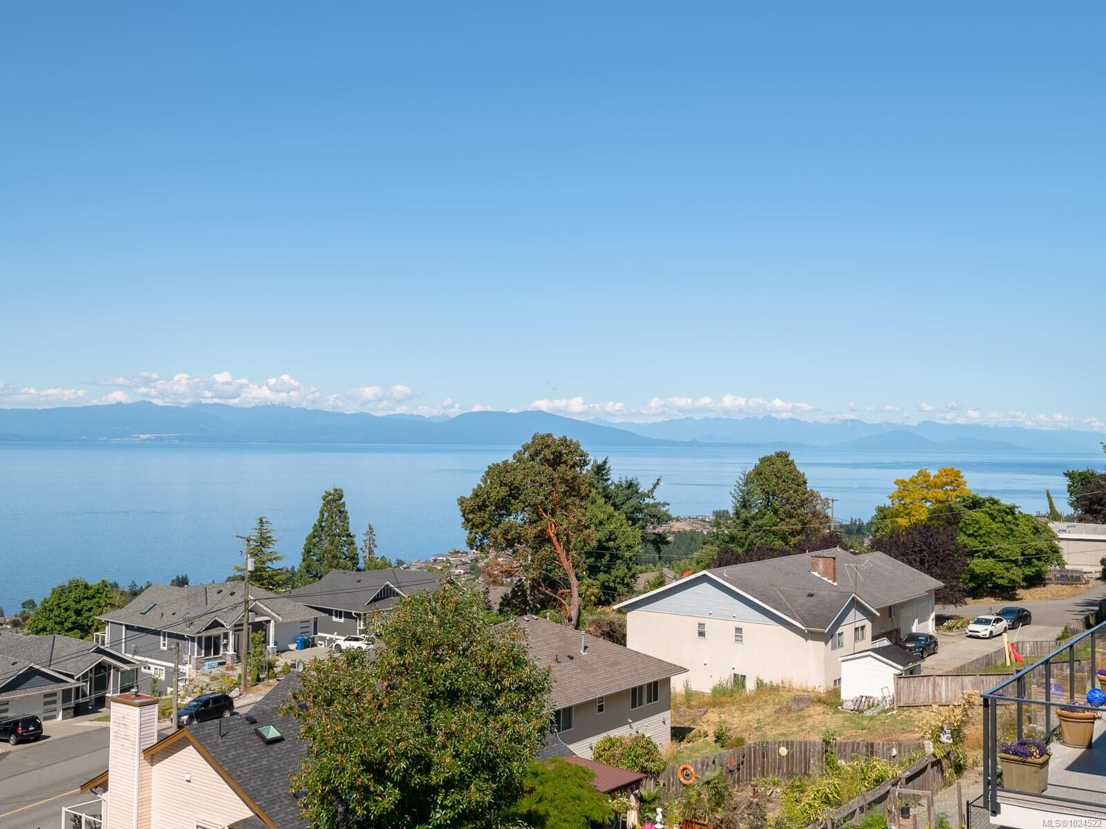 Property Photo: 120 Hawk Point Rd BC V9T 5W2