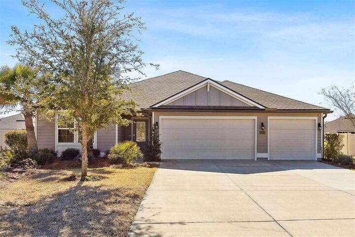 Property Photo: 15718 Winder Lake Drive FL 32218