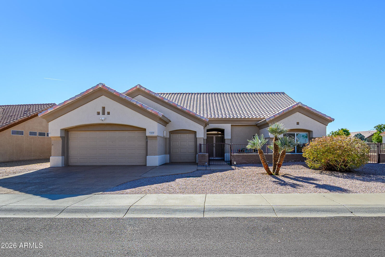Property Photo:  14229 W Robertson Drive  AZ 85375 