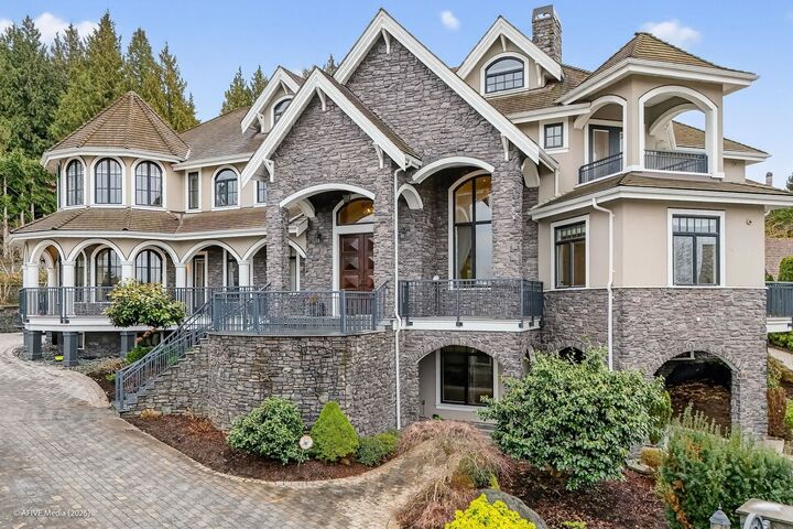 Property Photo: 16166 30B Avenue BC V3Z 0Z8