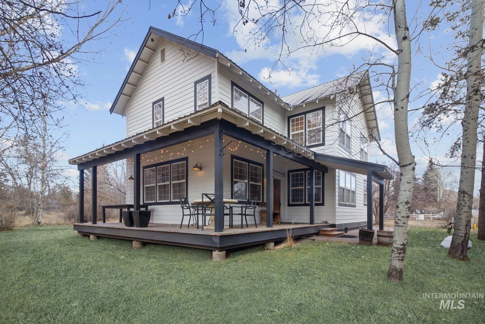 Property Photo: 215 W Bullion Street ID 83333