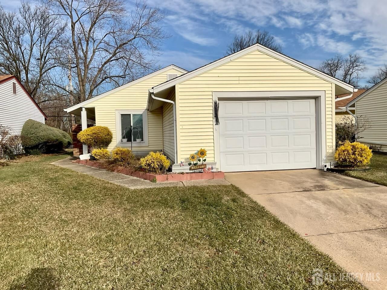 Property Photo:  132 Balsam Plaza  NJ 08831 