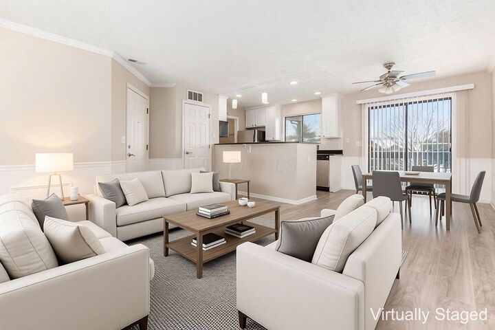 Property Photo: 2733 Greystone Drive OH 43220