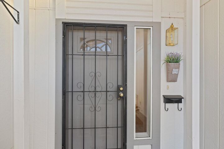 Property Photo: 12800 Honey Locust Ct. #14 CA 95370