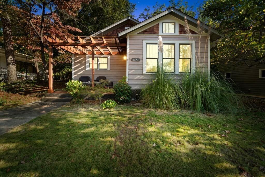 Property Photo: 1677 Neely Avenue GA 30344