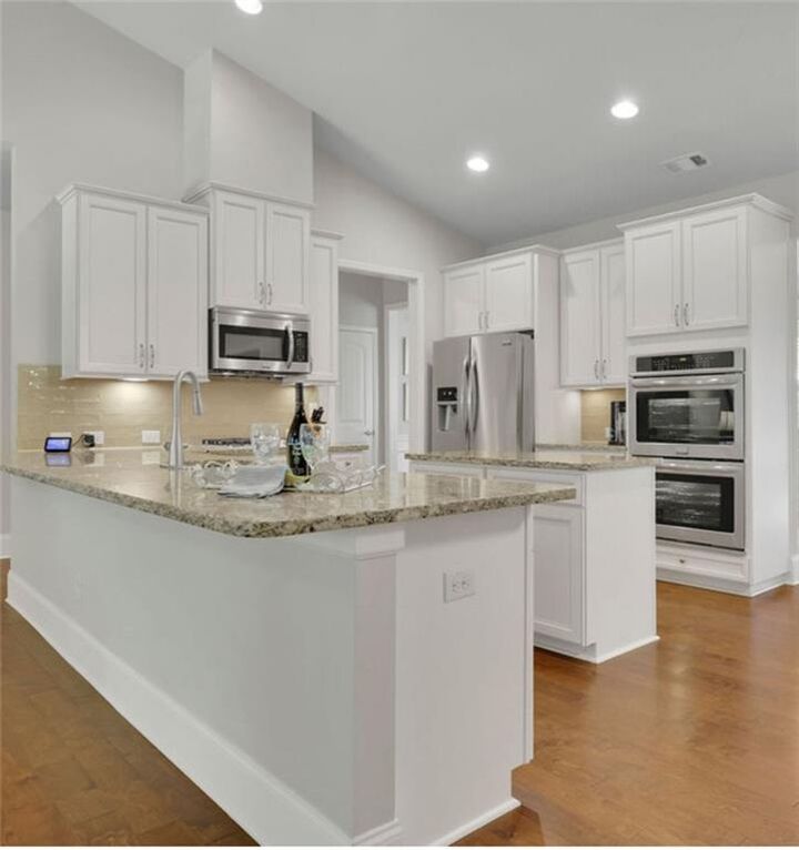 Property Photo:  6610 Tything Court  GA 30040 