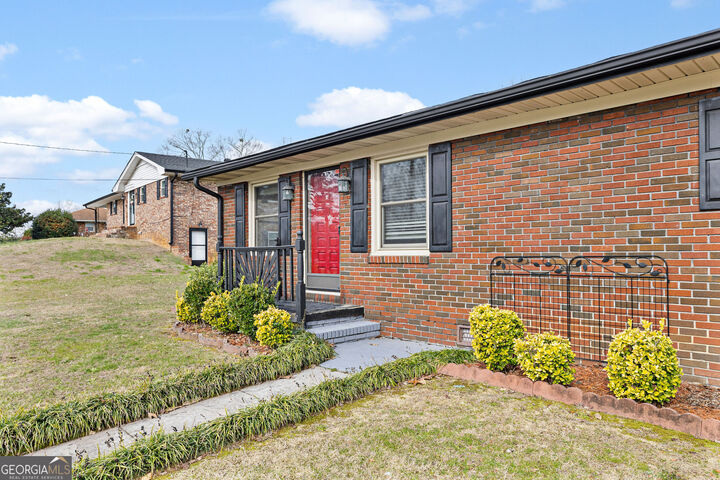 Property Photo:  2 Cameo Drive NW  GA 30165 