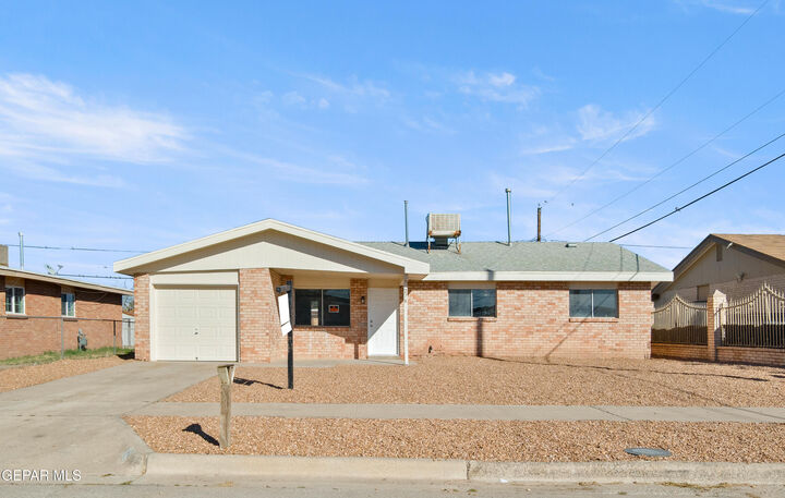Property Photo:  276 Romeria Drive  TX 79907 