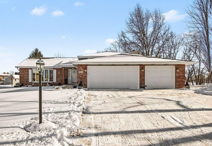 Property Photo:  9679 E Oakridge Drive  IN 46373 