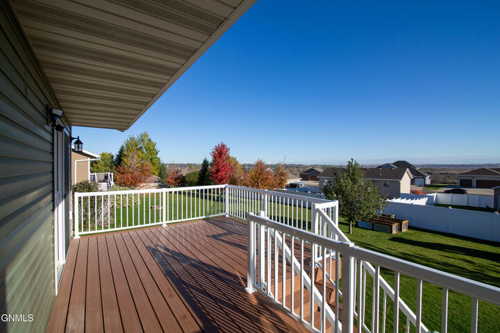 Property Photo:  320 Keidel Trail SW  ND 58554 