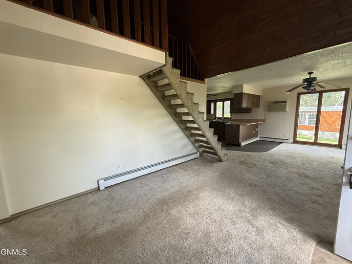 Property Photo:  405 4th Street NW  ND 58854 