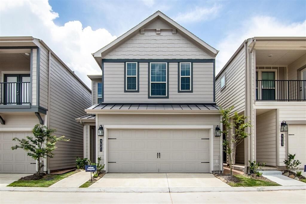 Property Photo: 3421 Avondale View Drive TX 77025